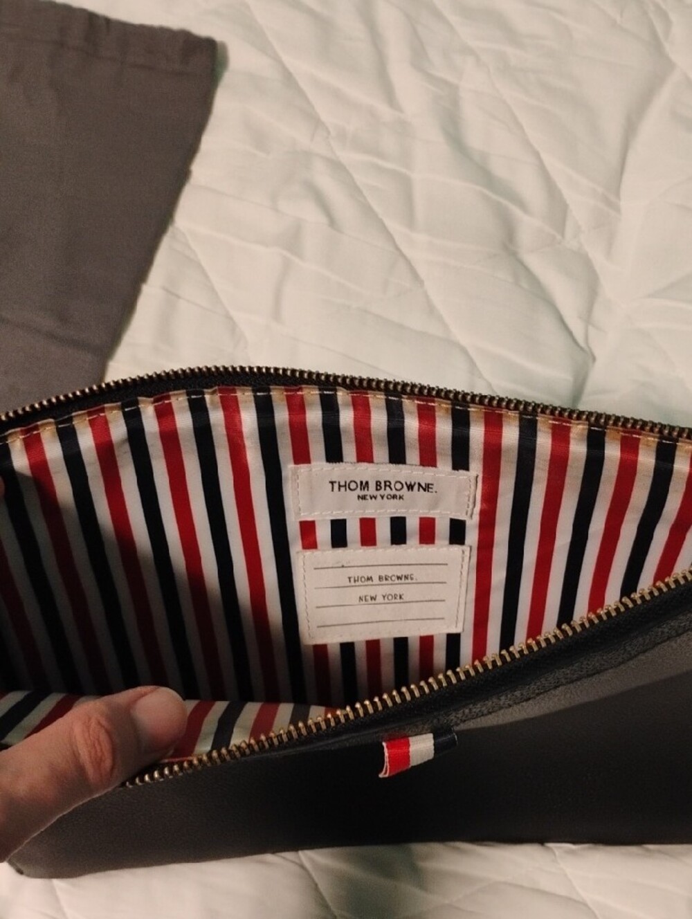 Thom Browne Black Leather Zip Pouch with Tricolor Tab - Picture 4 of 5